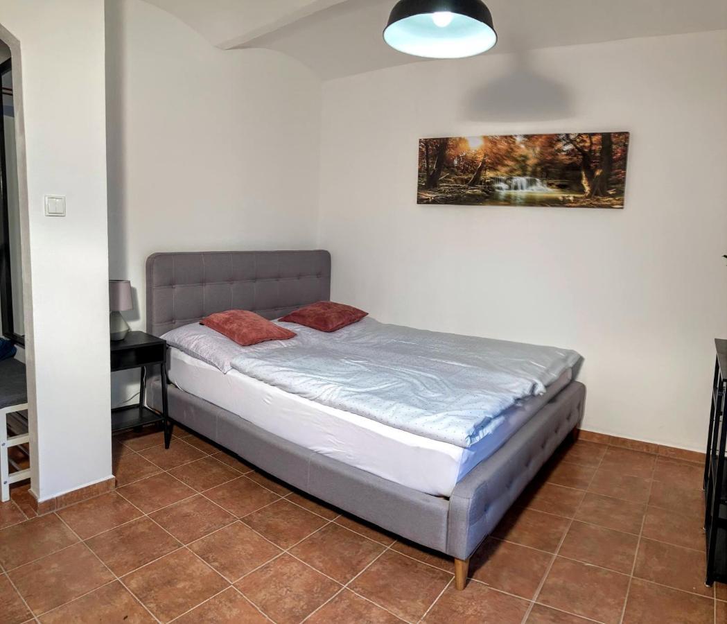 Apartmány u řeky Nežárky Lásenice Esterno foto